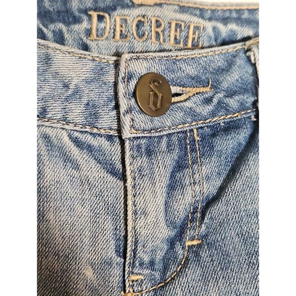Decree Cut Off Studded Details 5 Pocket Blue Jean Shorts size 3 (32x4.5 ) - Picture 3 of 8